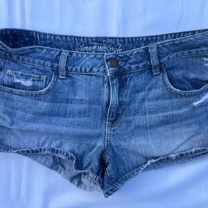 American Eagle Outfitters Denim Shorts Women’s Size 14 Blue Distressed Low Rise